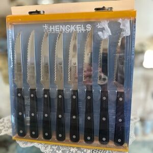 Henckles Steak Knives 8 Piece
